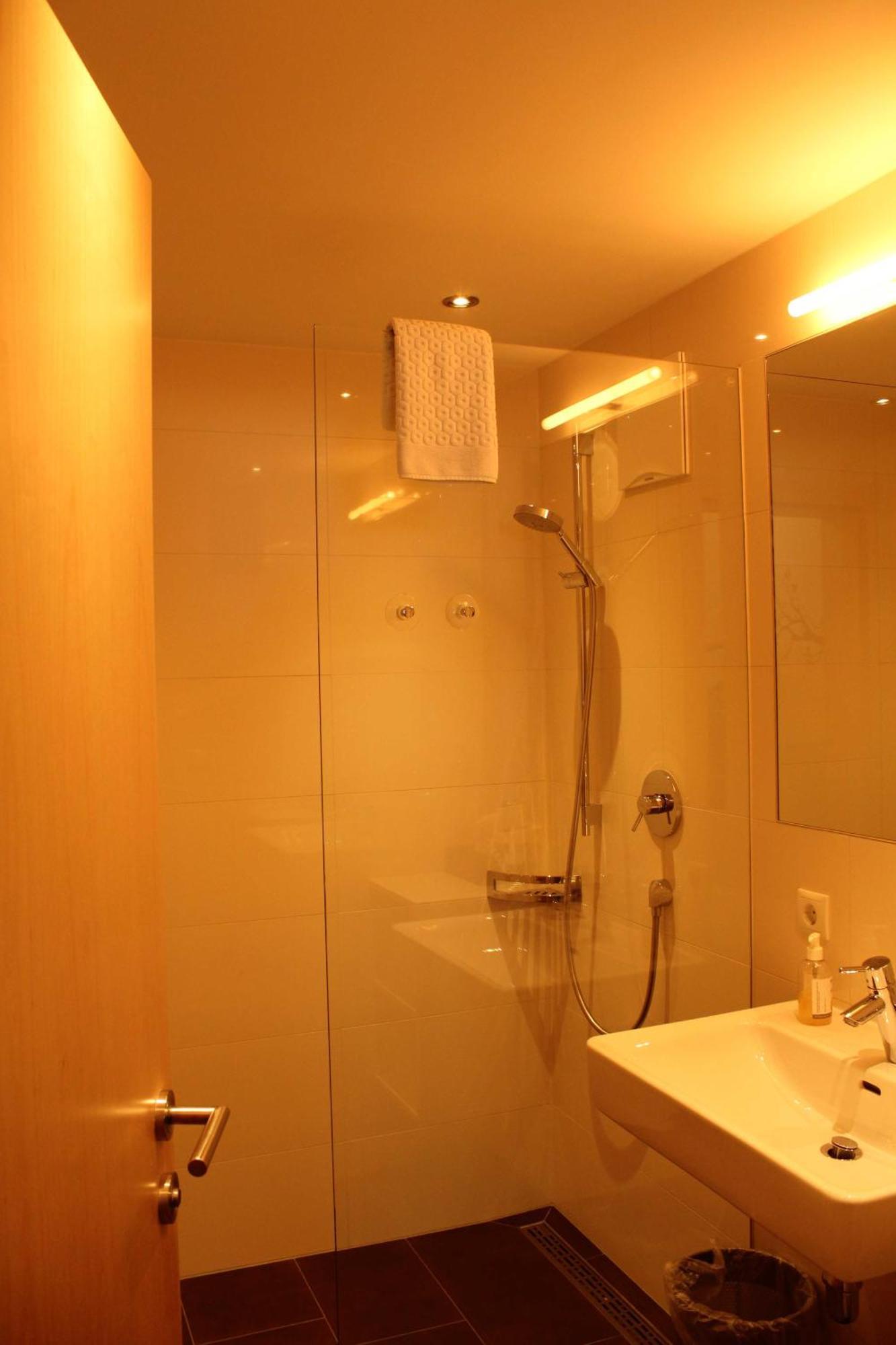 Valbella Bed & Breakfast Партенен Стая снимка
