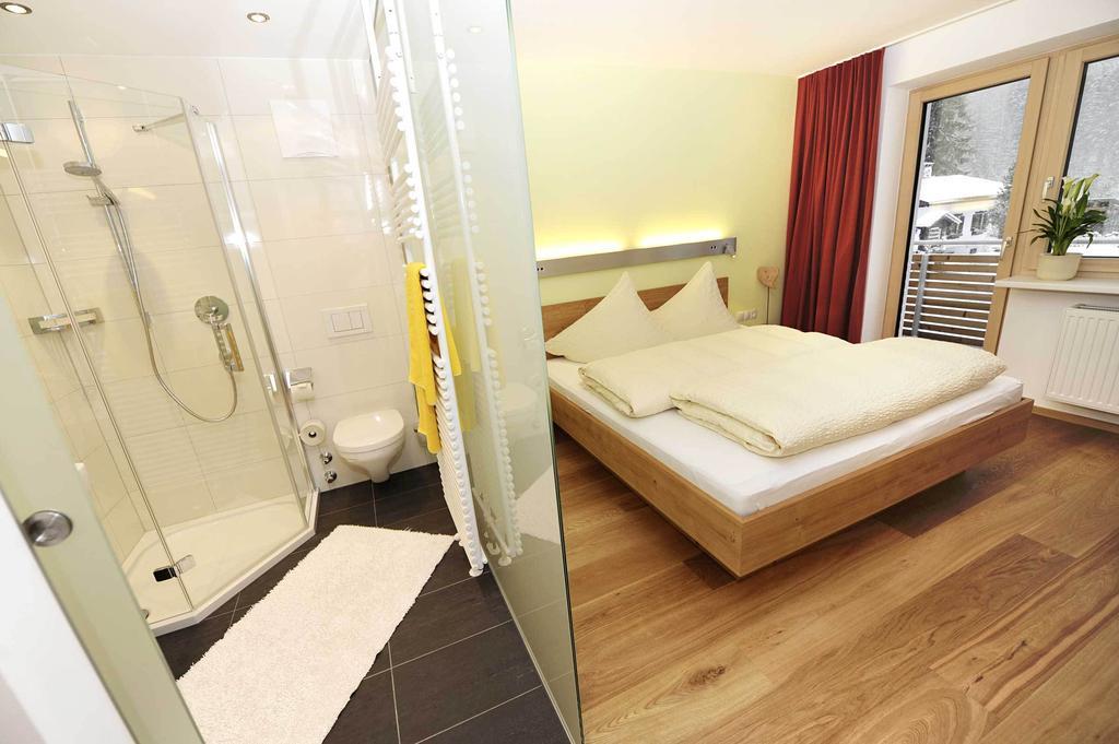 Valbella Bed & Breakfast Партенен Стая снимка